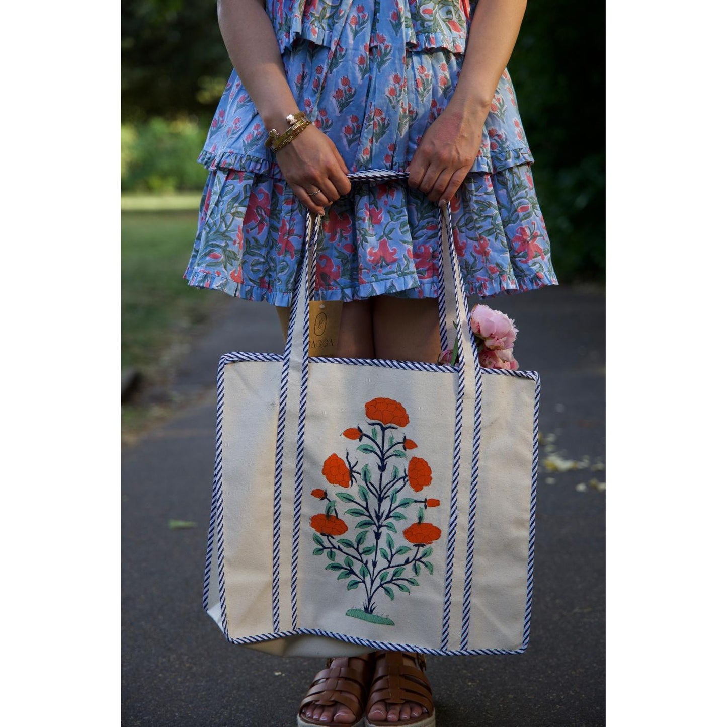 Slow Sunday Tote